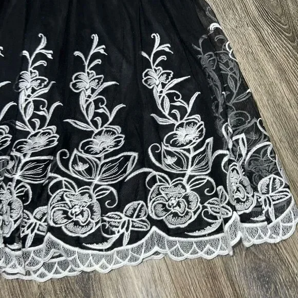 ALFANI Women's Black Skirt w/ Embroidered Overlay and Scalloped Edge - Picture 3 of 5